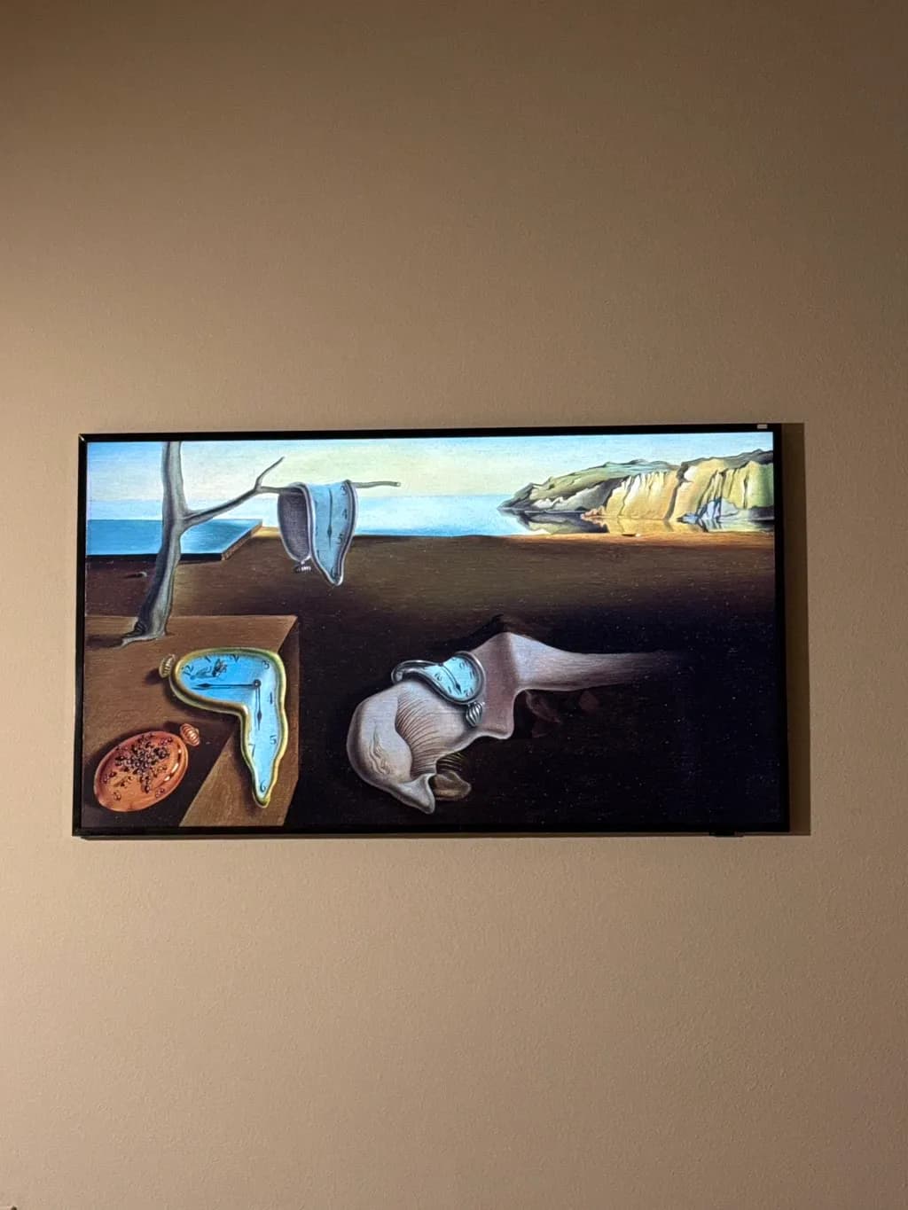 Samsung Frame TV installation in Los Angeles home, wall-mounted for a sleek modern look