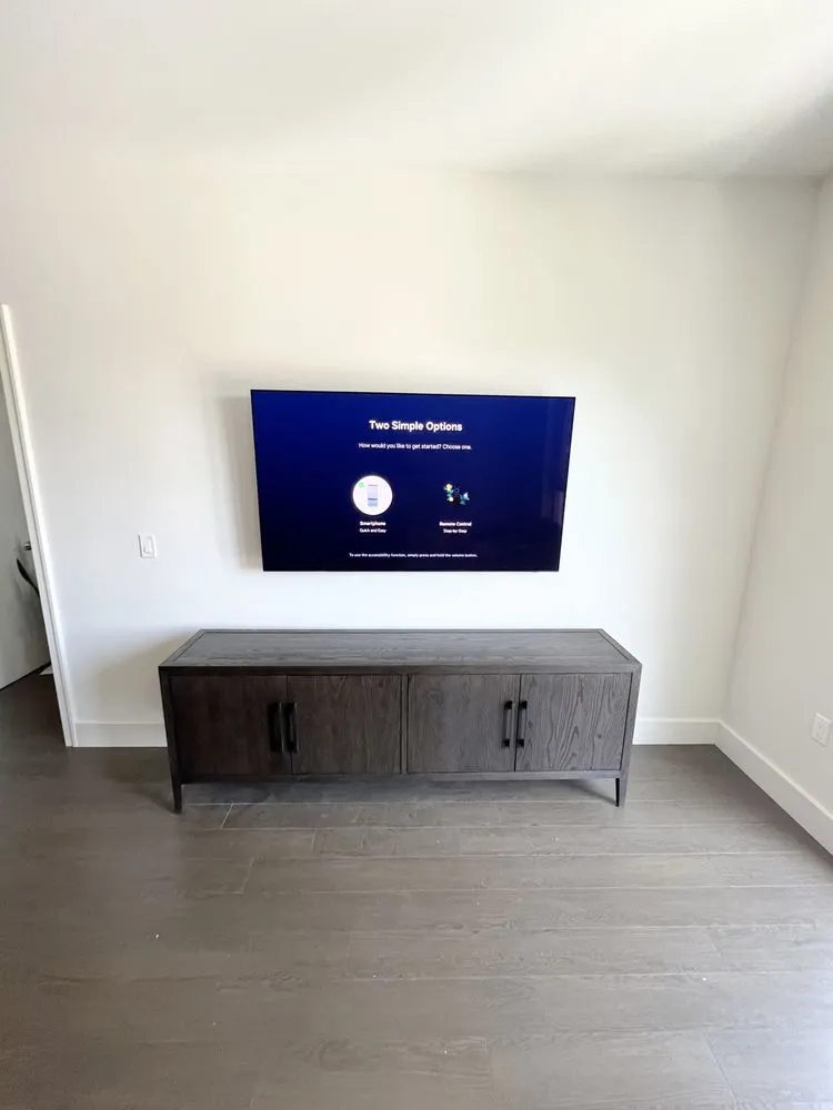 Professional TV mounting in Los Angeles with secure wall installation