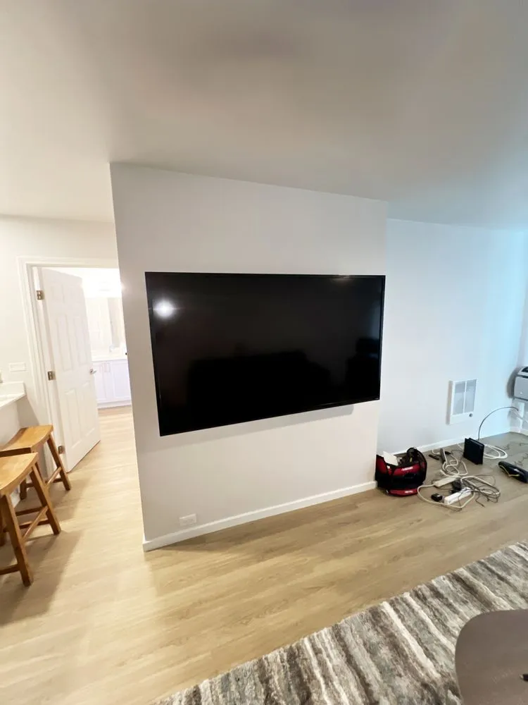 Professional TV mounting in Los Angeles with secure wall installation