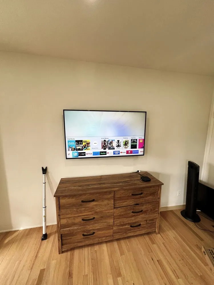 Professional TV wall installation in Los Angeles living room with concealed wiring